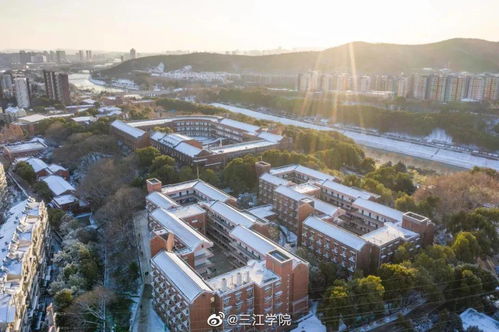 江蘇的雪終于 發貨 了 一起來看雪中的校園